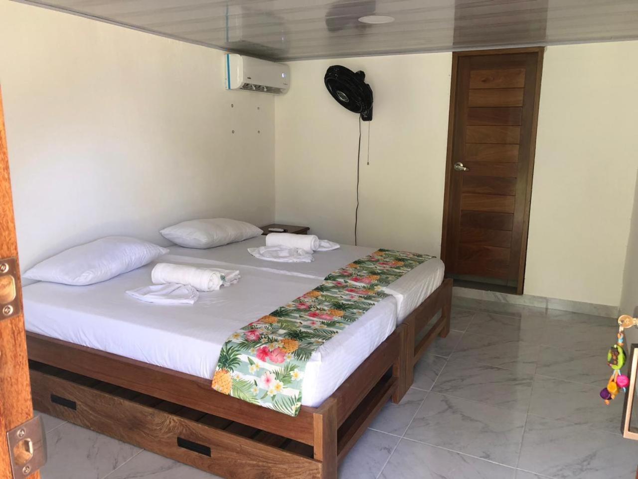 Hotel Nuquimar מראה חיצוני תמונה