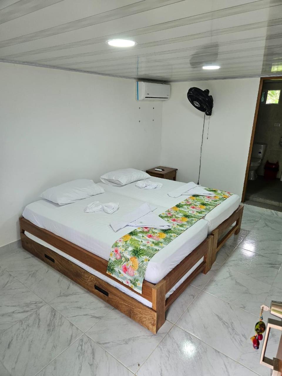 Hotel Nuquimar מראה חיצוני תמונה